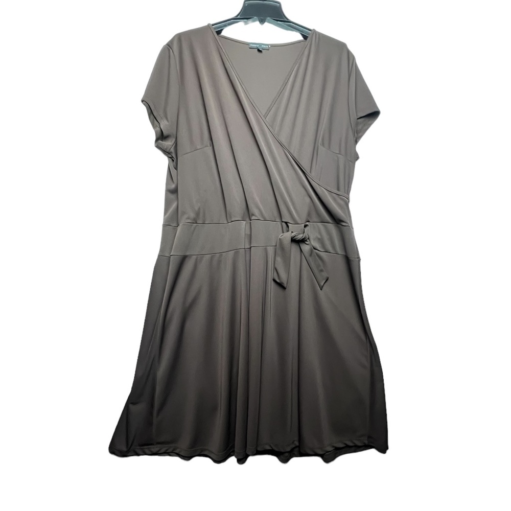 Tammy Mars XXL Short Sleeve Brown V-neck  Cut At Waist Dress Pre-Owned